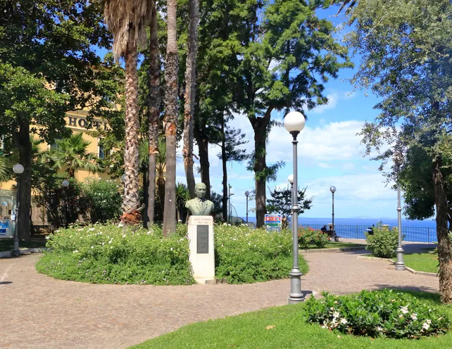 Sorrento and surroundings - Villa Comunale